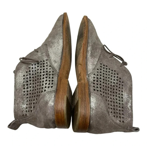 Trask Addy Leather Suede Ankle Bootie Silver Pewter - Picture 5 of 10